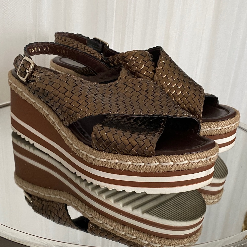La CANADIENNE Paulo Brown Metallic Woven Wedges Sandals Made in Spain 🇪🇸 Size 7